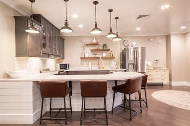 Kitchen 2.JPG